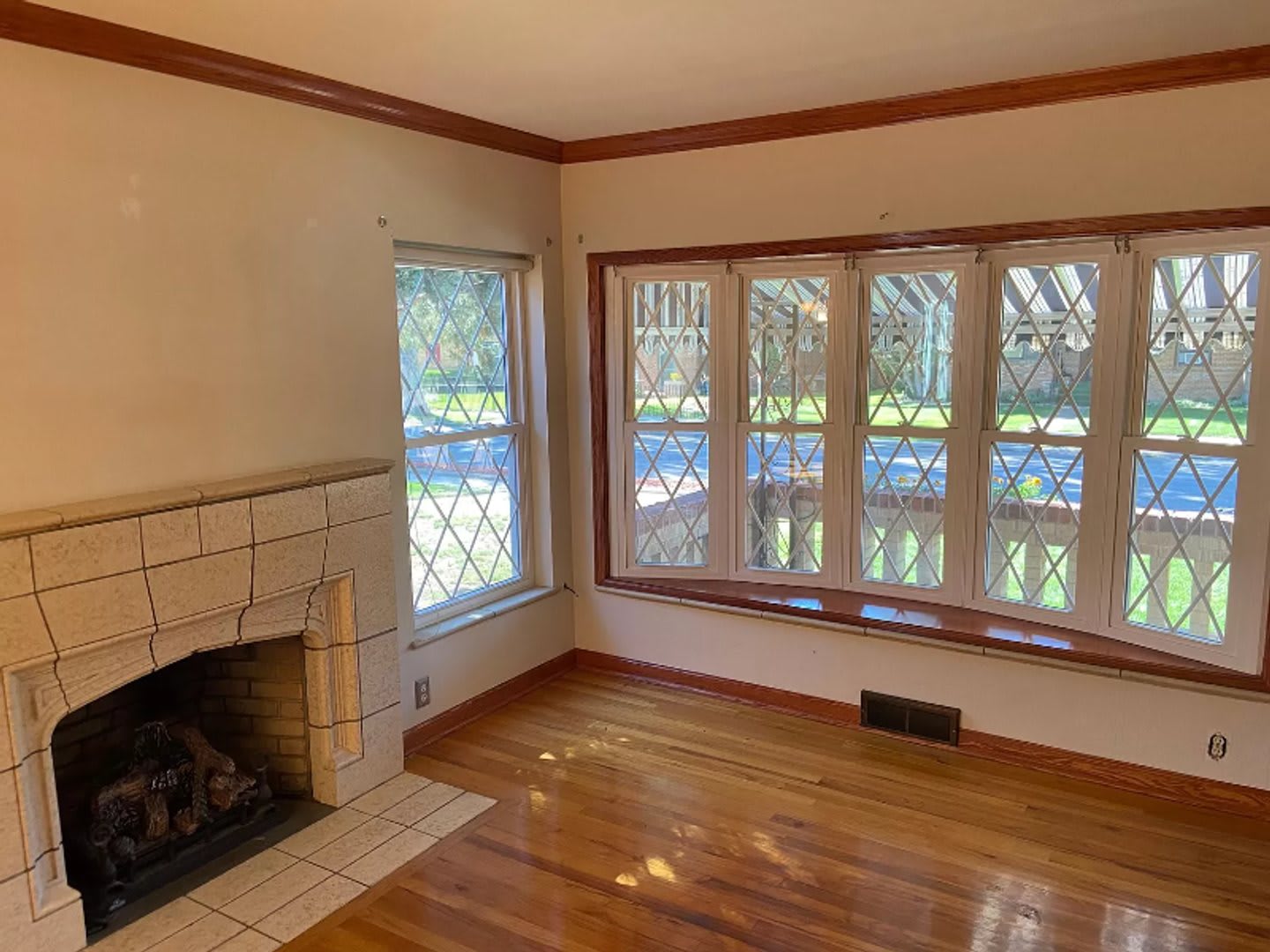 *COMING 9/15/2026* 3 Bedroom 2 Bathroom Single Family Home in the Avenues!! – photo 5