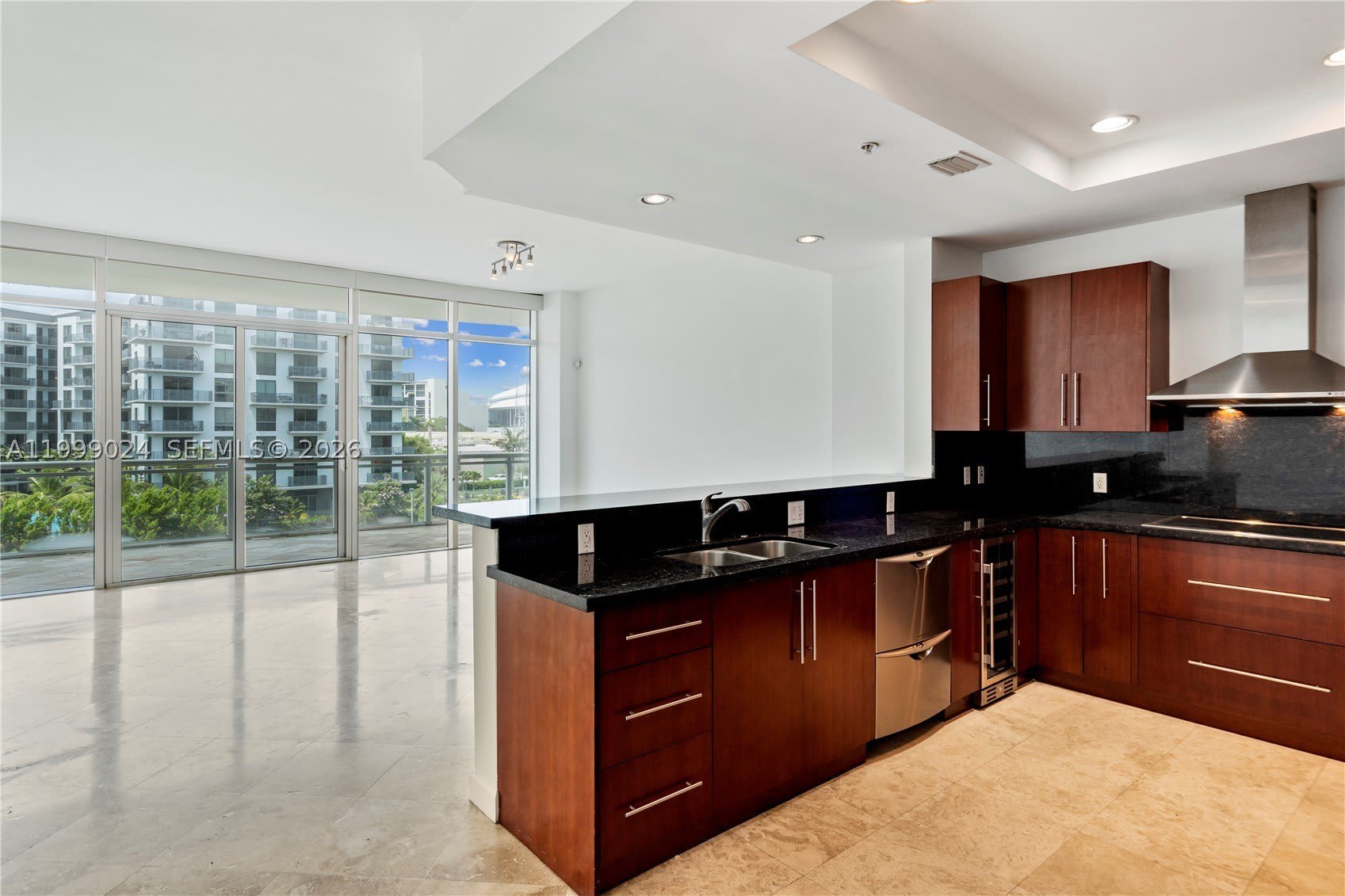 1090 Nw N River Dr – photo 5