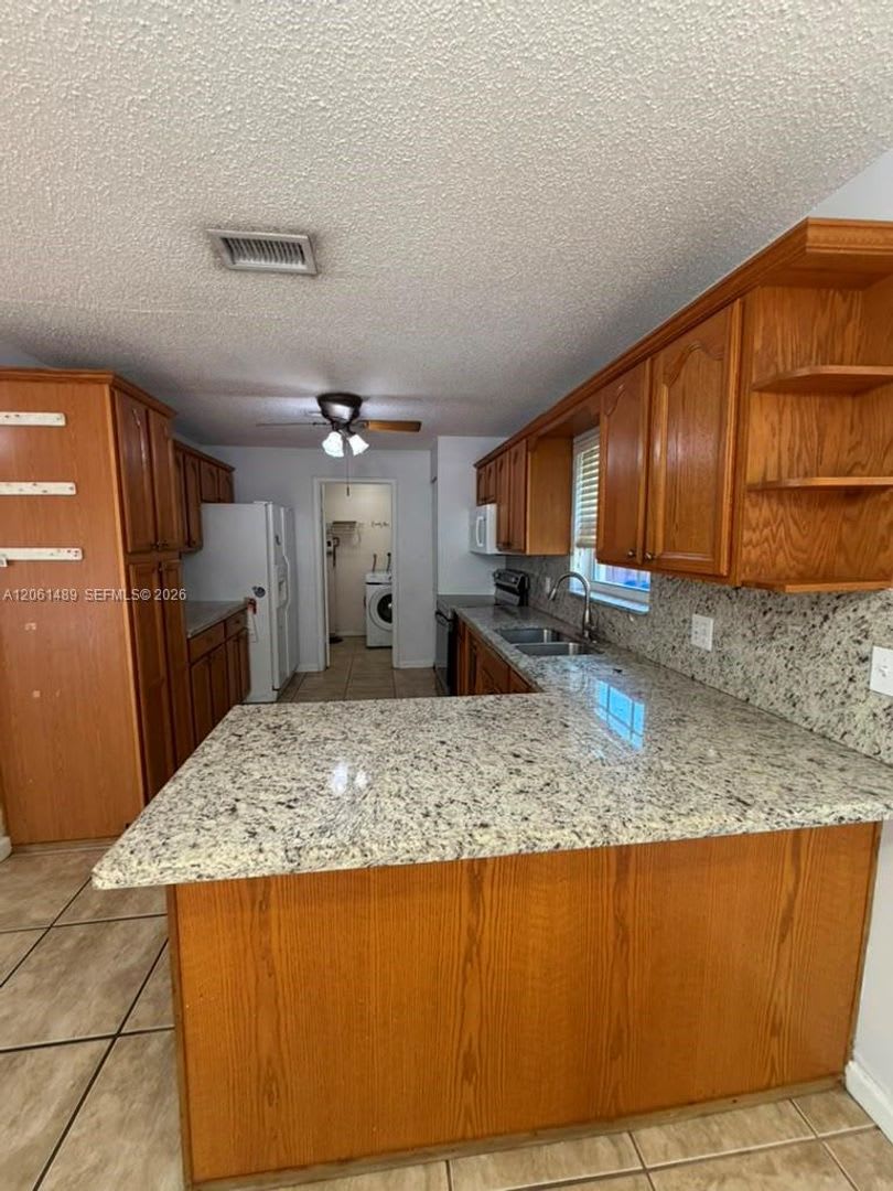 6645 Franklin Street 1, Hollywood, FL 33024 – photo 2