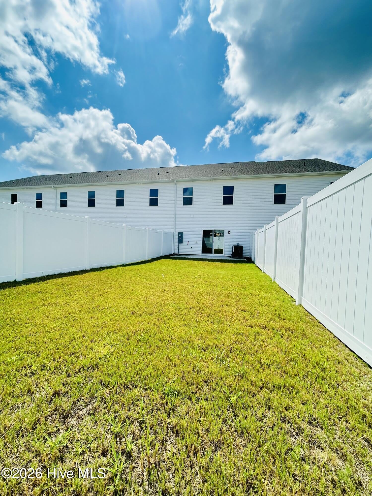 7122 Fisk Drive NE – photo 5