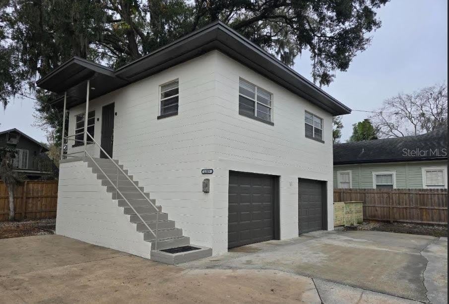 1315 E CENTRAL Boulevard – photo 1