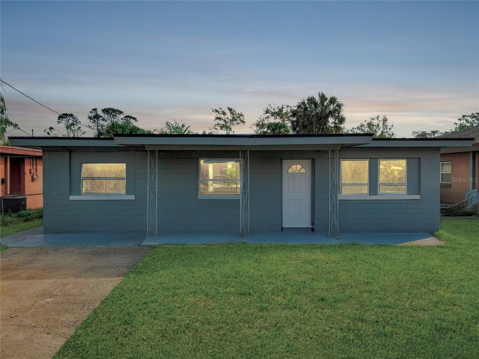 933 MARION Street – photo 1