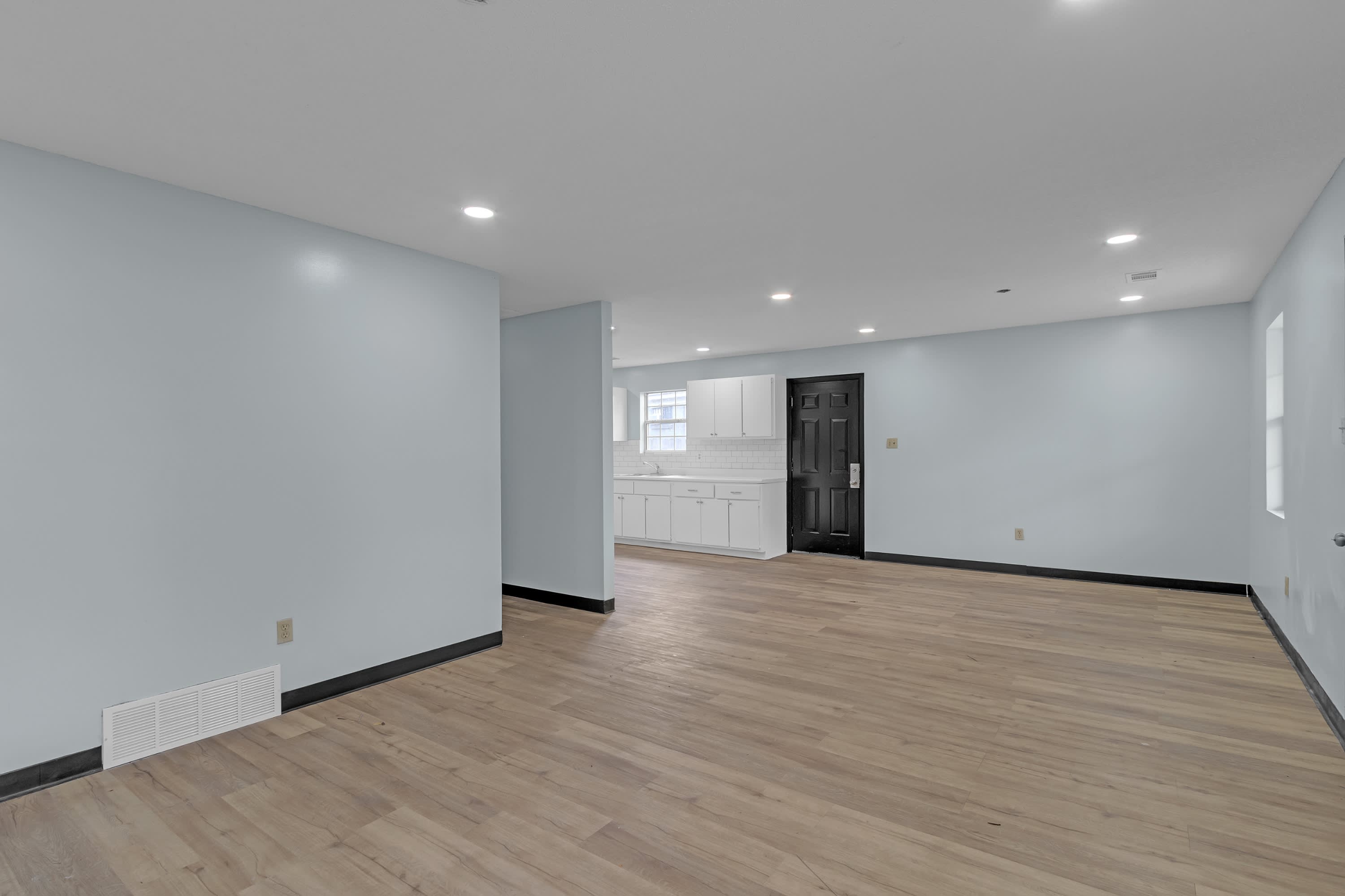 3135 Mimosa Avenue – photo 2