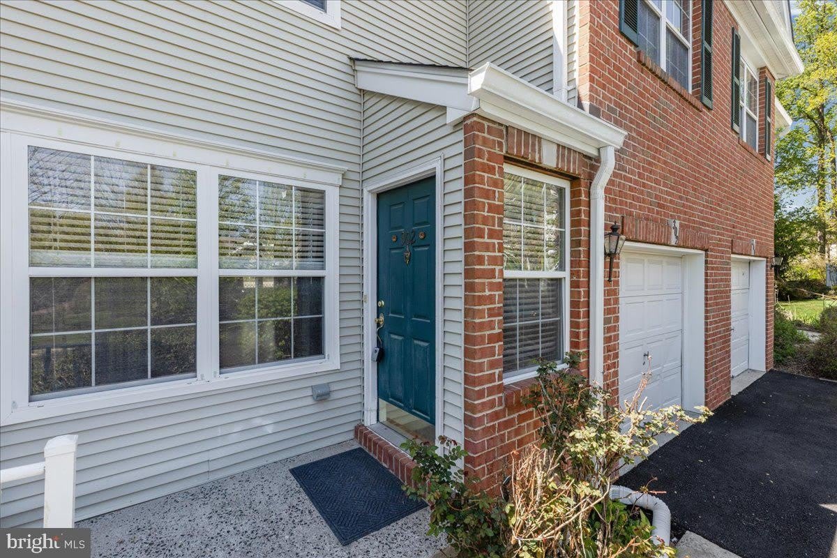 302 WELLINGTON PARK DRIVE – photo 3