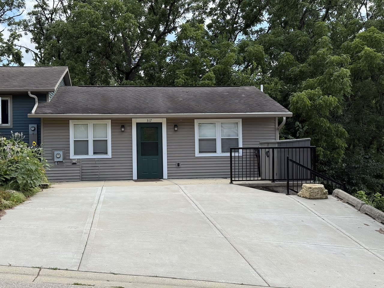 317 Wilson Street – photo 1
