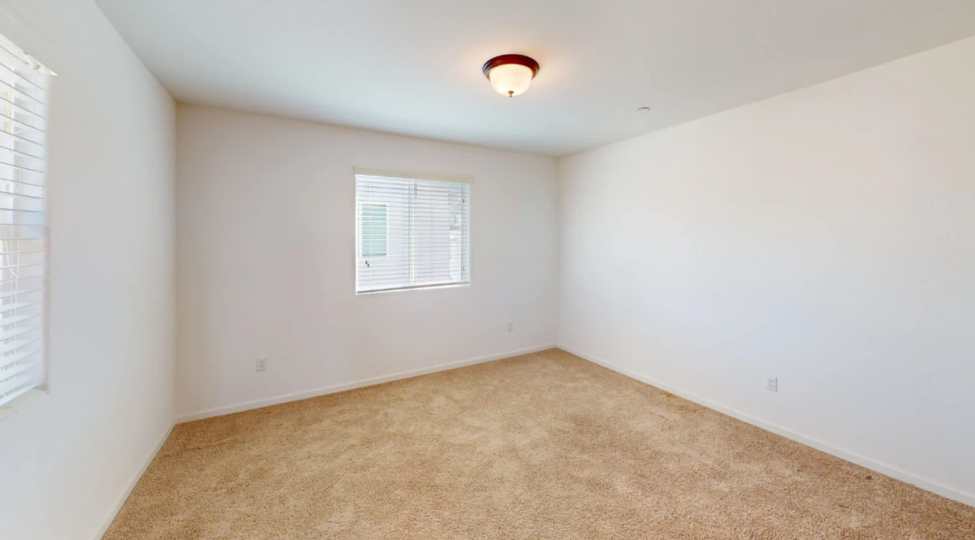 Beautiful 4 Bedroom Home In Clovis Unified School District – photo 5