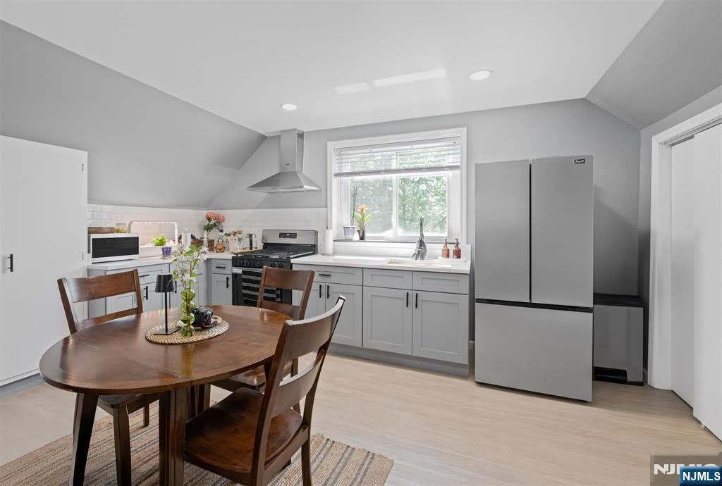 3912 Liberty Avenue – photo 2