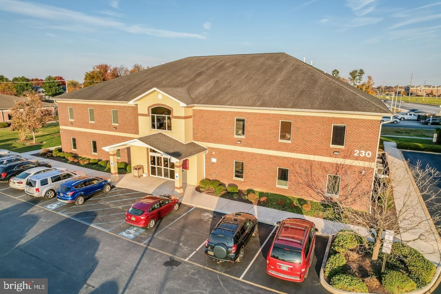 230 BEISER Boulevard – photo 3