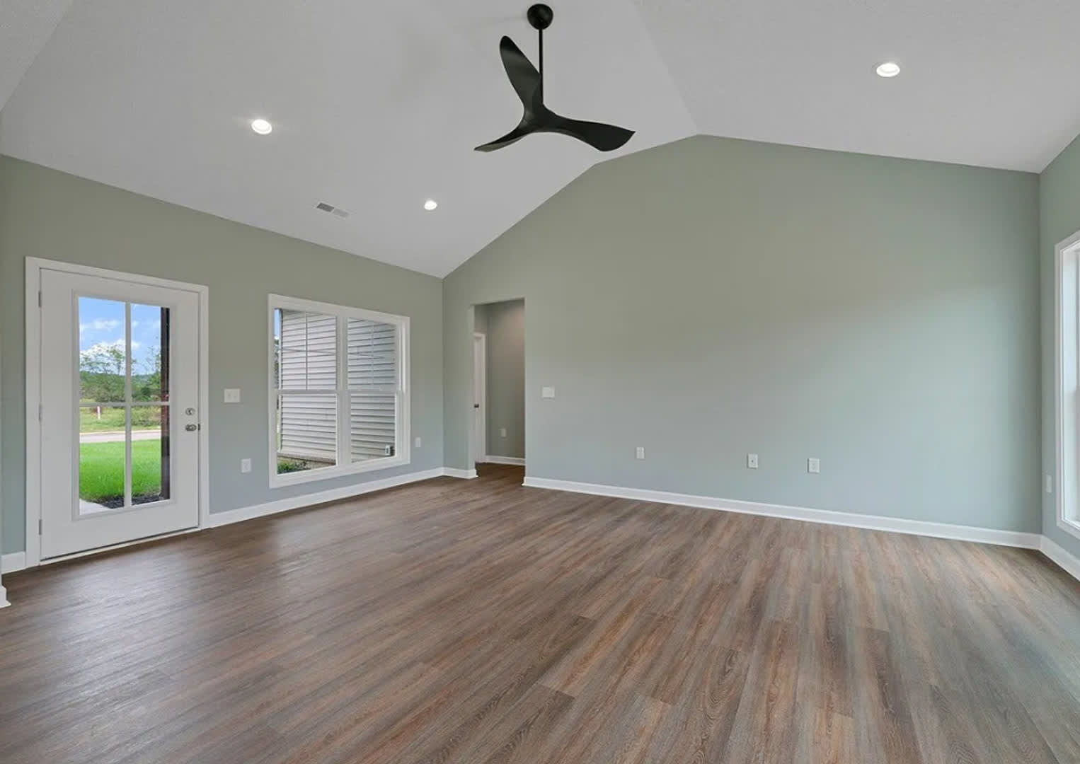 2583 Cedrus Avenue – photo 4
