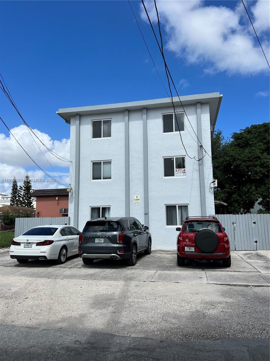 2121 Southwest 4th Street – photo 3