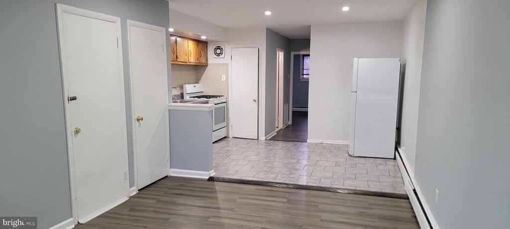 230 W Roosevelt Boulevard – photo 1