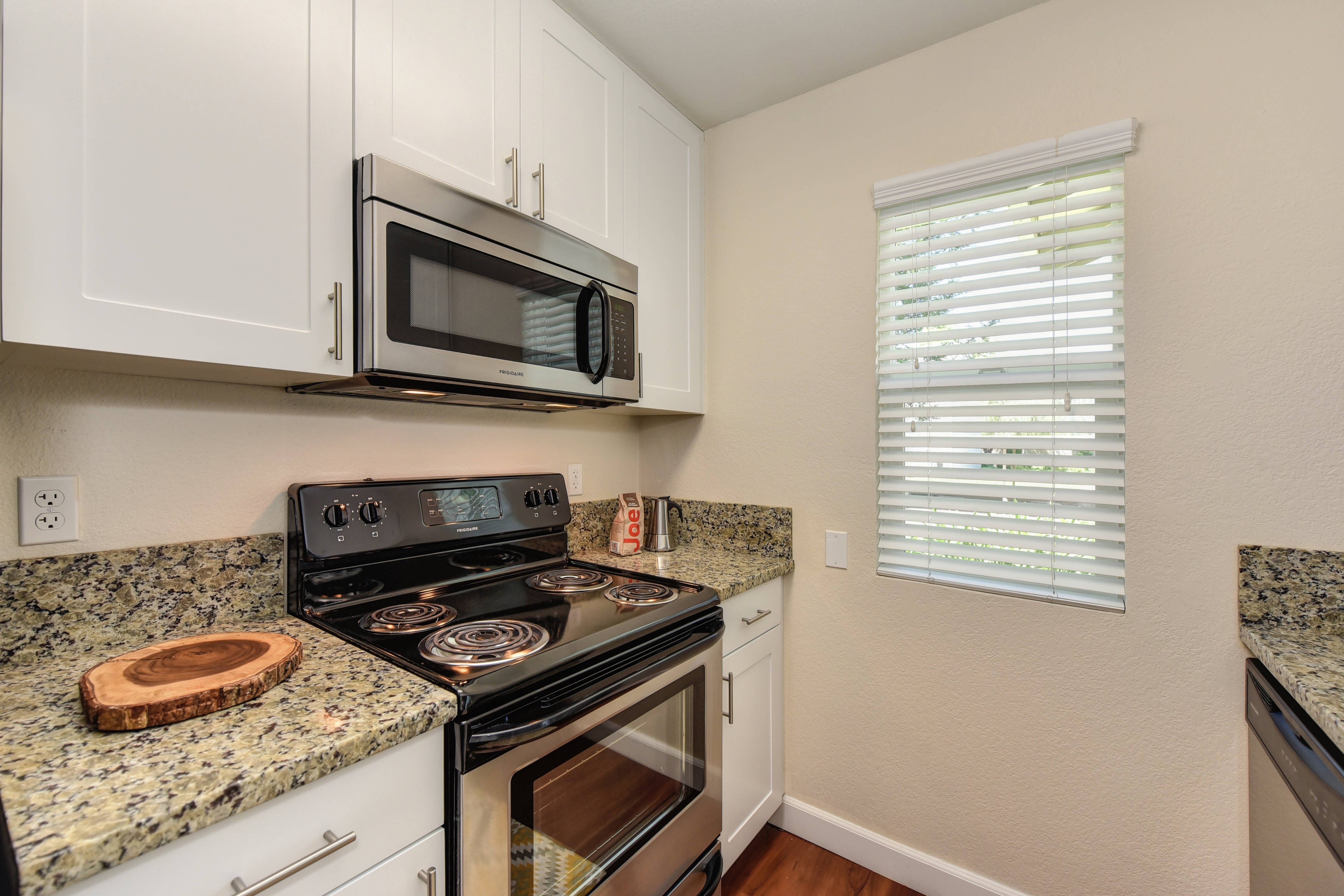 Monte Bello Apartments – photo 5