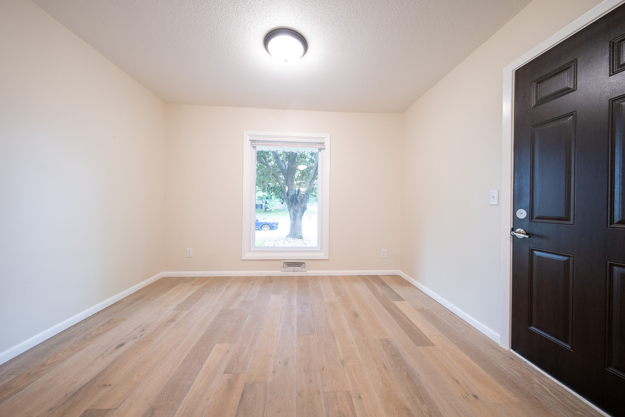 14200 Elgin Ct. – photo 5