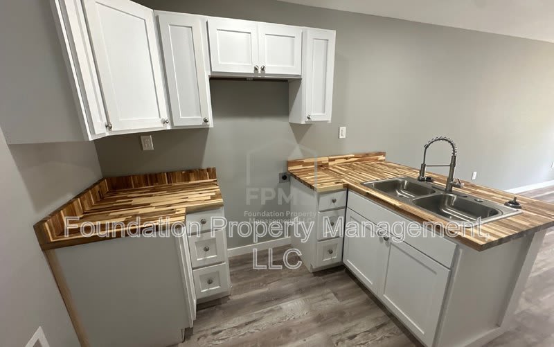 1378 Eloise Road – photo 3