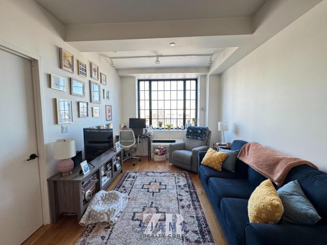 976 Fulton Street – photo 3
