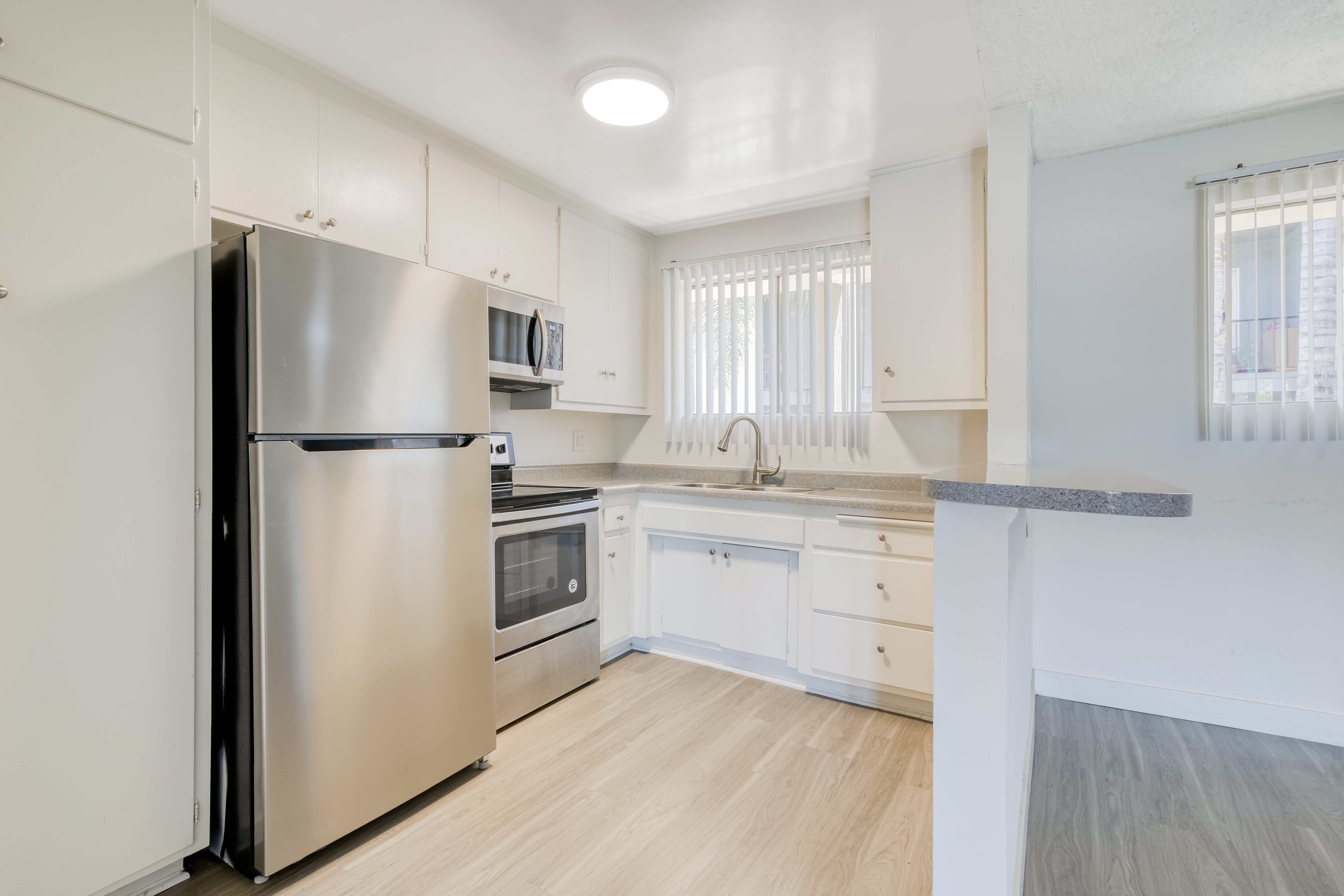 Glade Apartments – photo 1