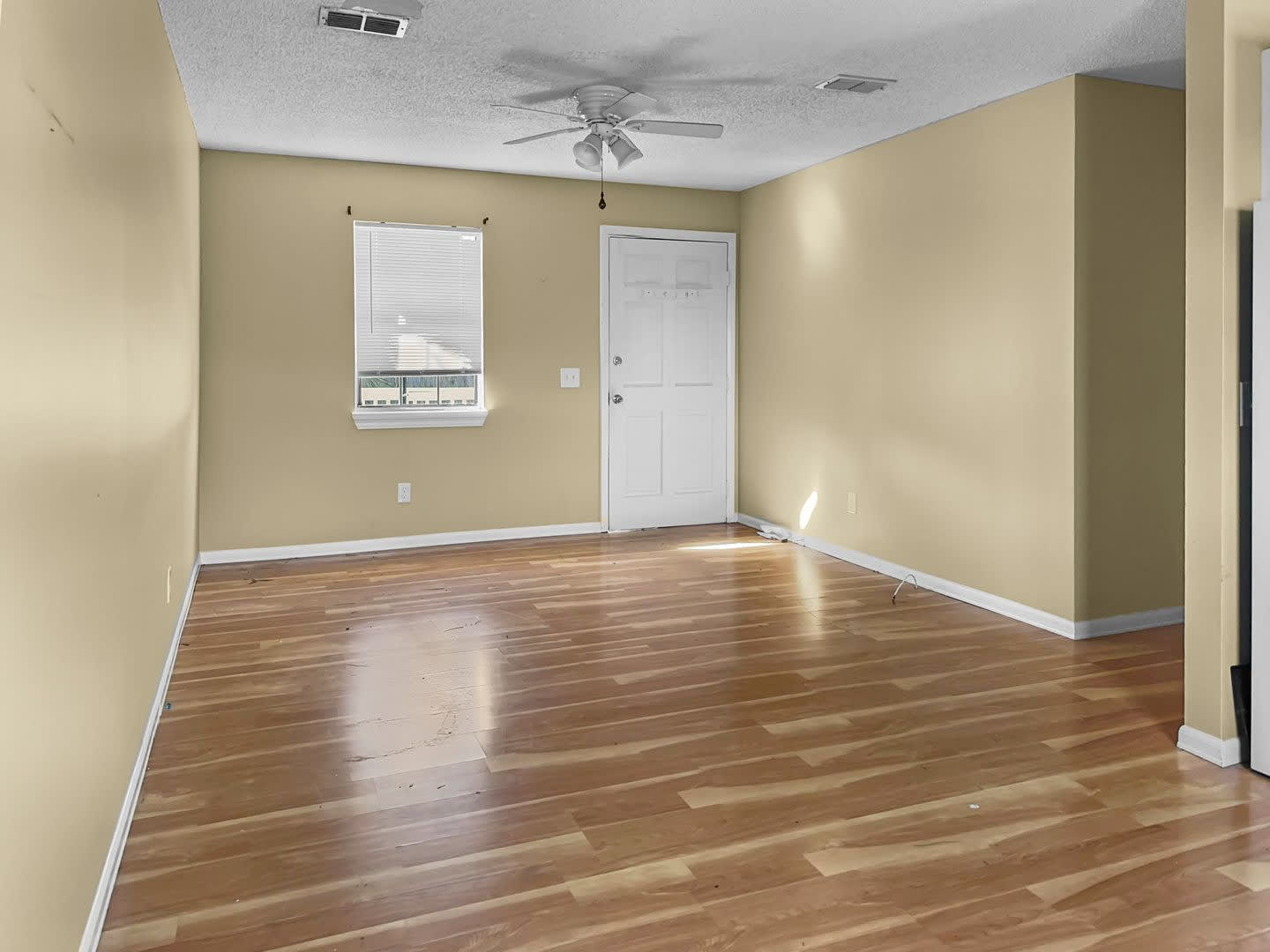 276 Daffin Place – photo 2