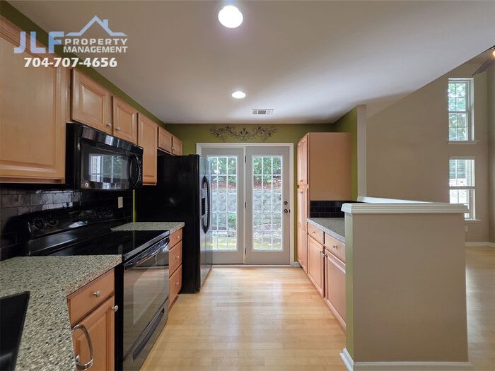 360 Tidmarsh Court Northwest – photo 4