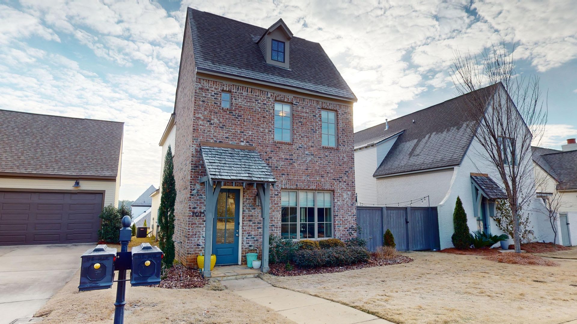 Available The Beginning Of September 2026 A Wonderful 4 Bdrm 3 5 Bath On Outskirts Of Eastchase – photo 1