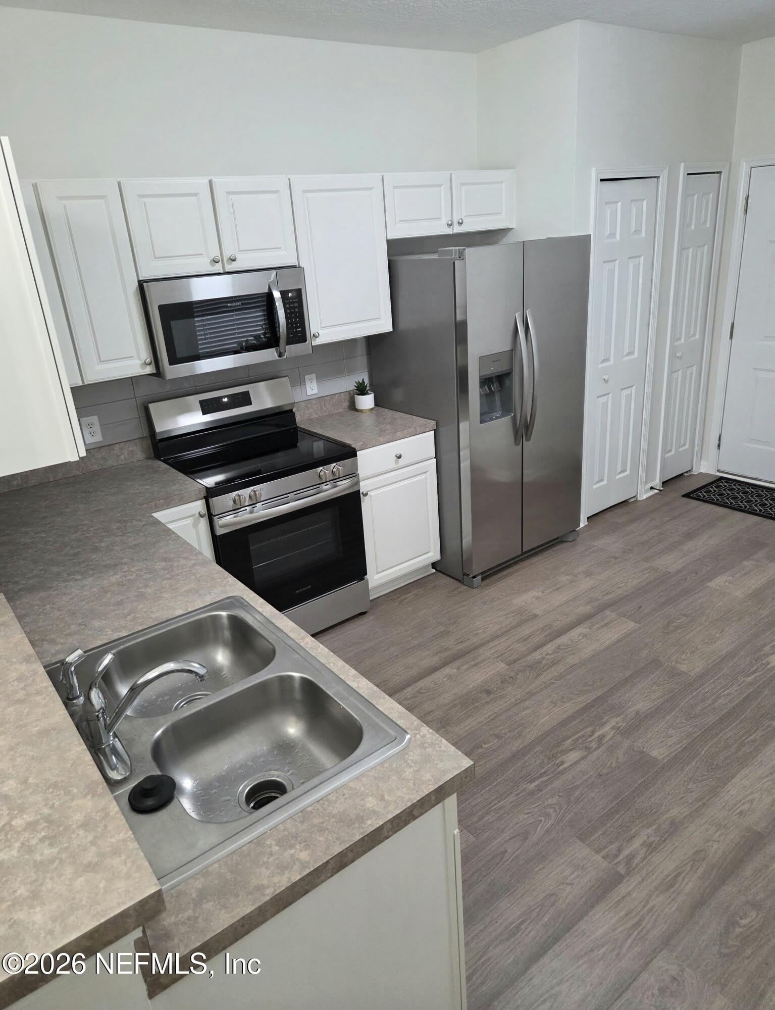 415 SOUTHERN BRANCH Lane – photo 5