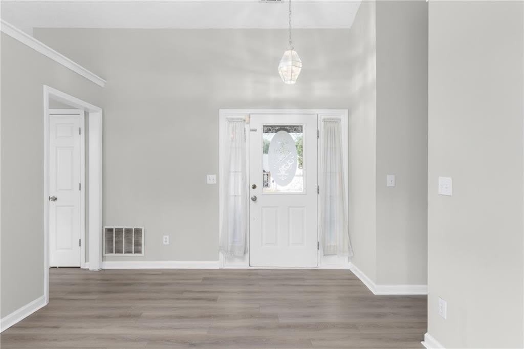 2110 Racquet Club Circle – photo 5