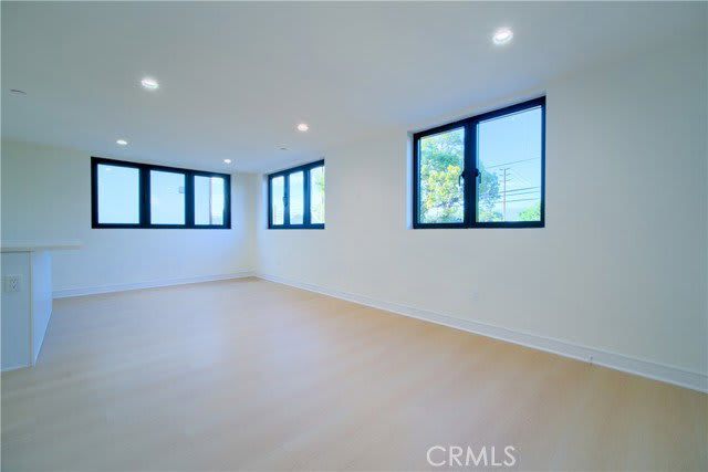 2678 Newell Street – photo 2