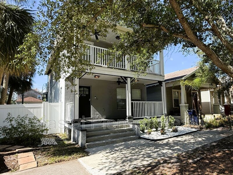 1934 W Spruce St – photo 3