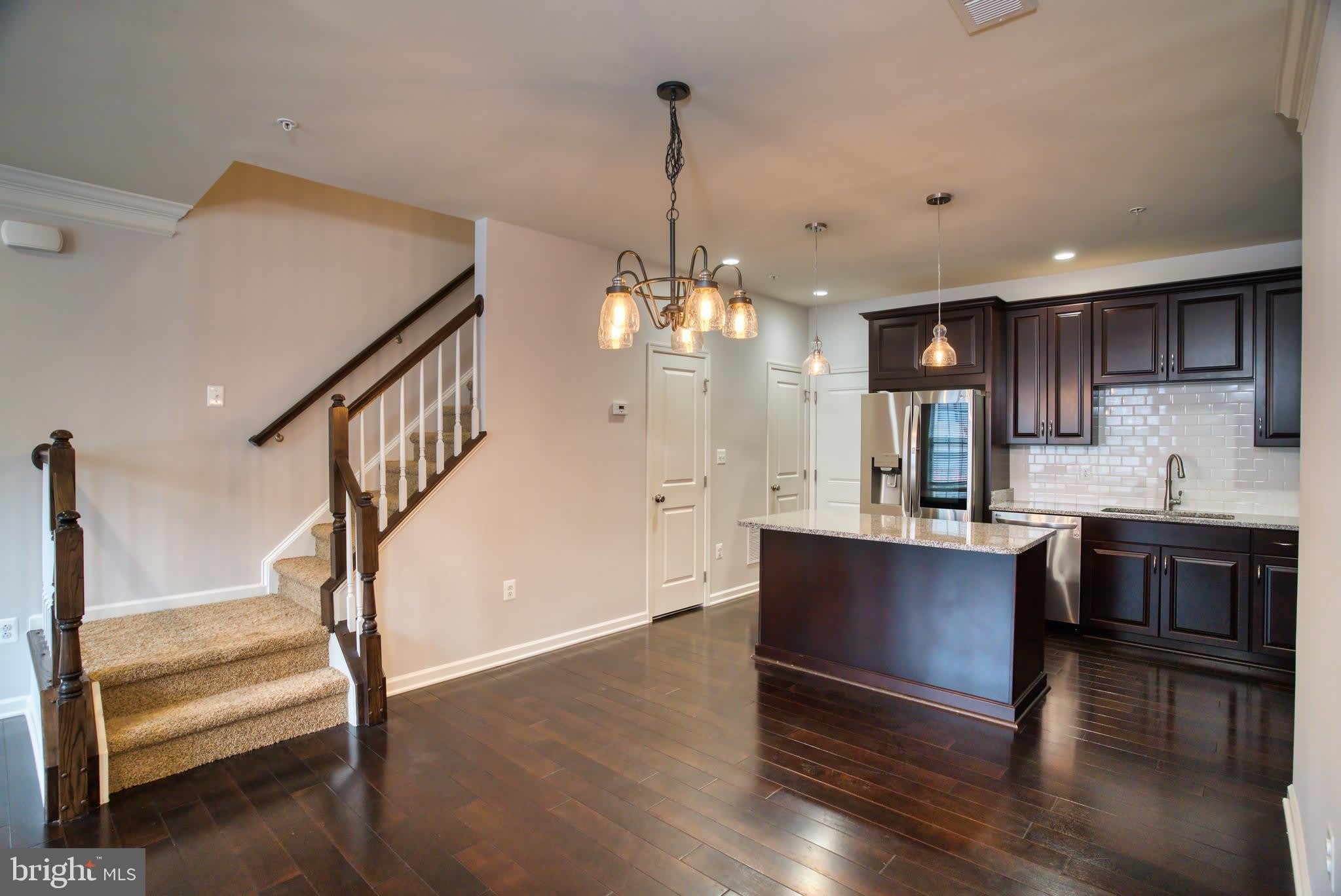 23542 BUCKLAND FARM Terrace – photo 5