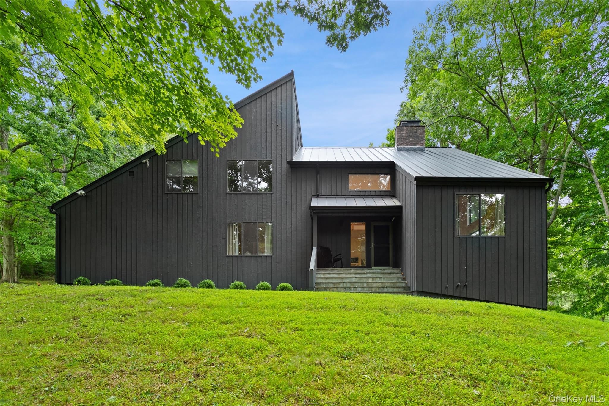 25 Cross Pond Road – photo 1