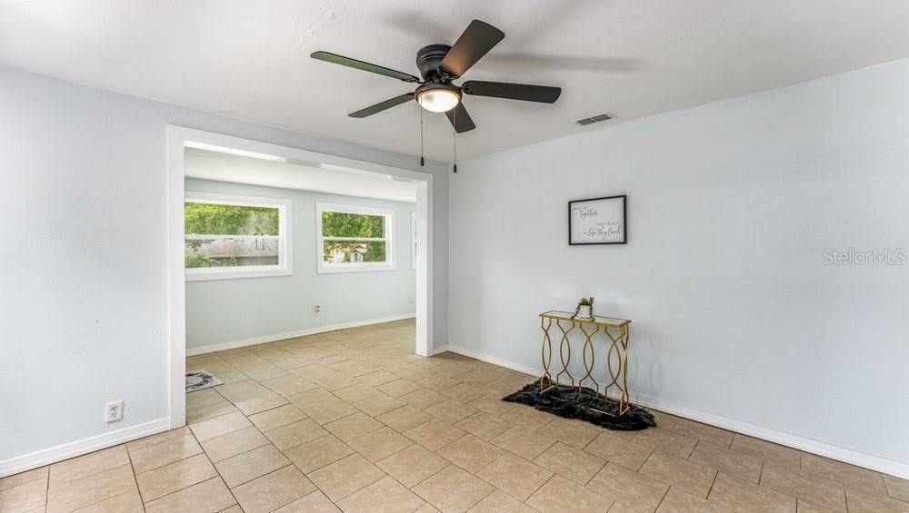 912 E CAROLINA AVE – photo 3