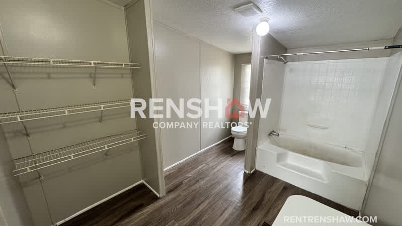 288 W Brooks Rd – photo 1
