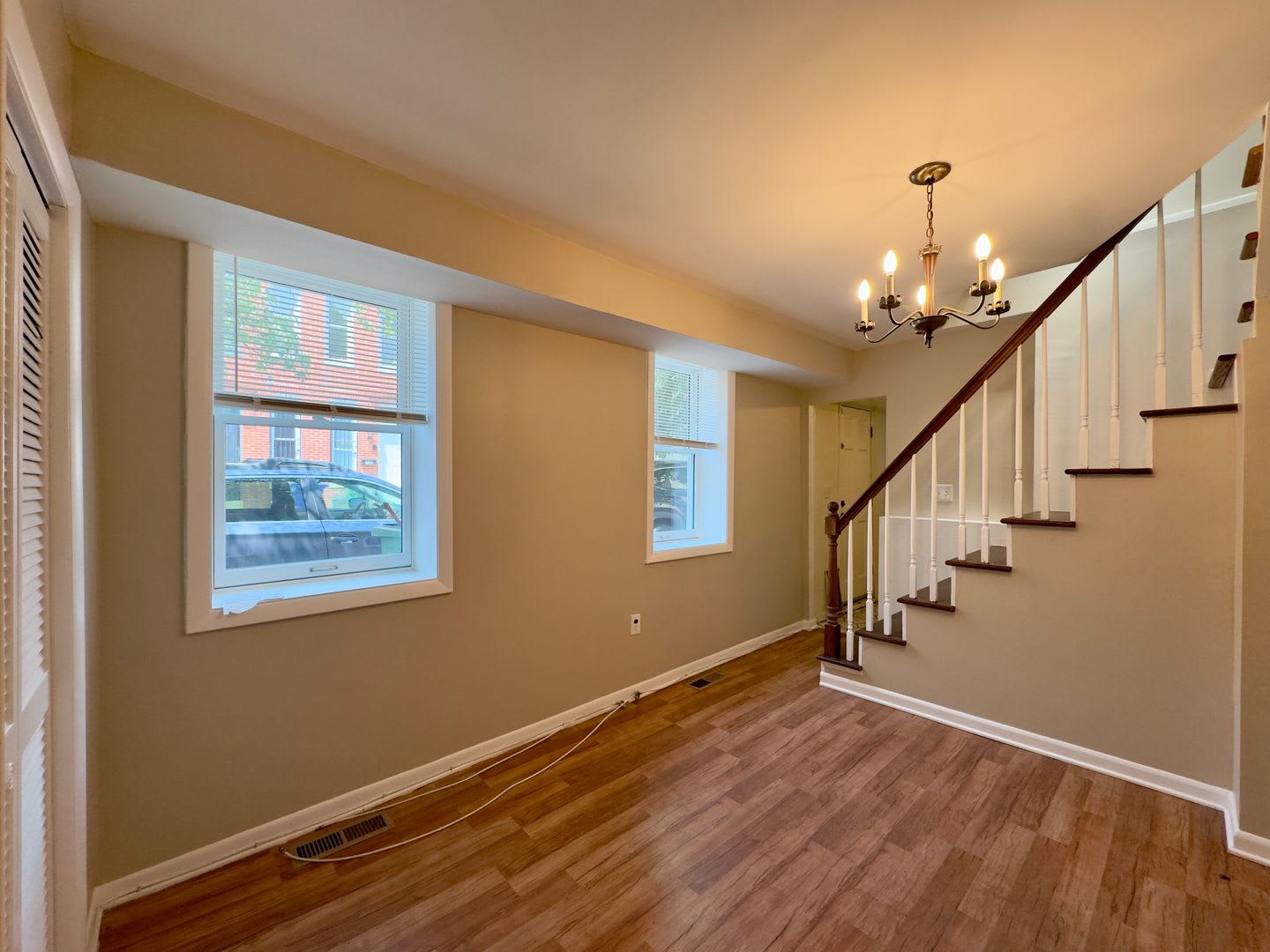 Charming 2 Bedroom 1 Bathroom Townhome In Baltimore Md – photo 4