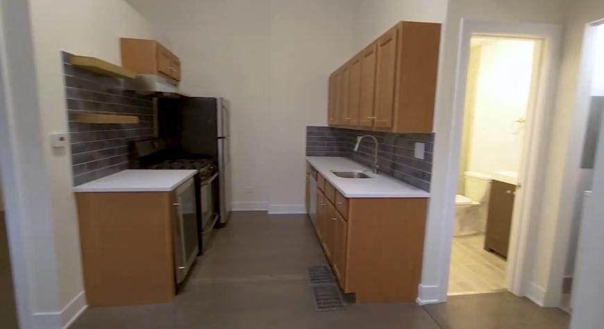 2057 W Dickens Ave – photo 5