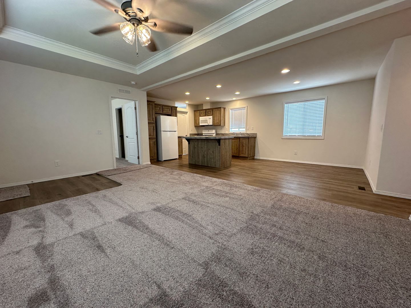 Gated Brand New 3-Bedroom Mobile Home in Prime La Loma District – photo 4