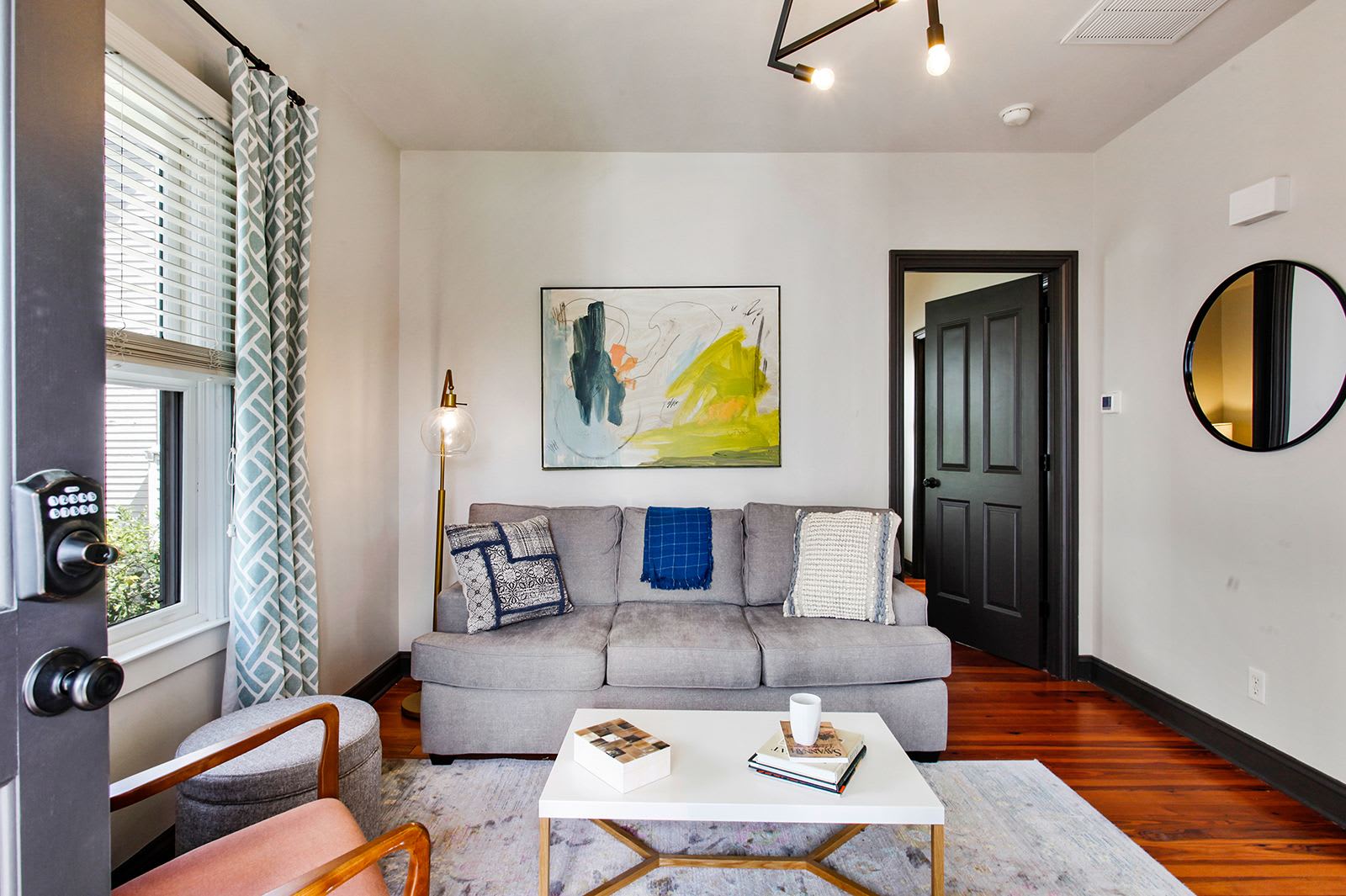 17 W Park Ln – photo 2