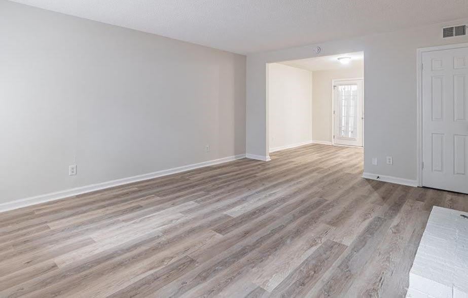 1050 Old Holcomb Bridge Road – photo 2