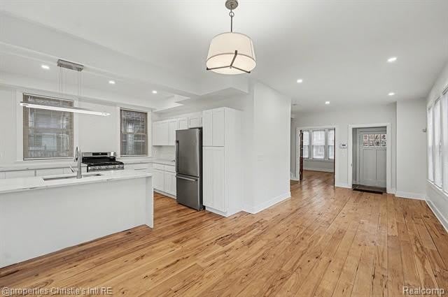 1463 Baldwin Street – photo 4