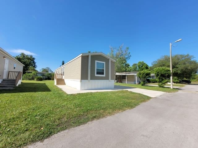150 Seaflower St – photo 1