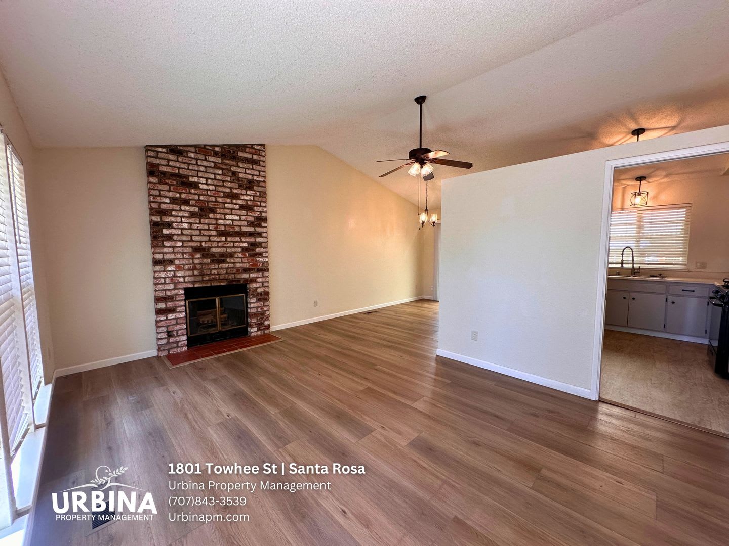 Inviting 3 Bedroom 2 Bathroom Home in Desirable Coffey Park Location – photo 3