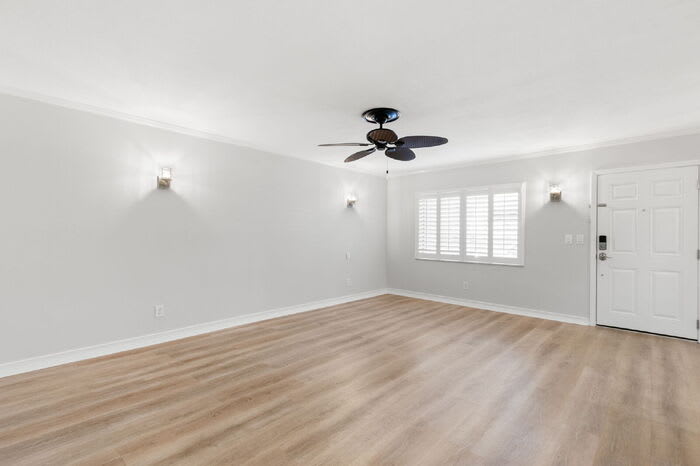 8039 Garden Drive – photo 4