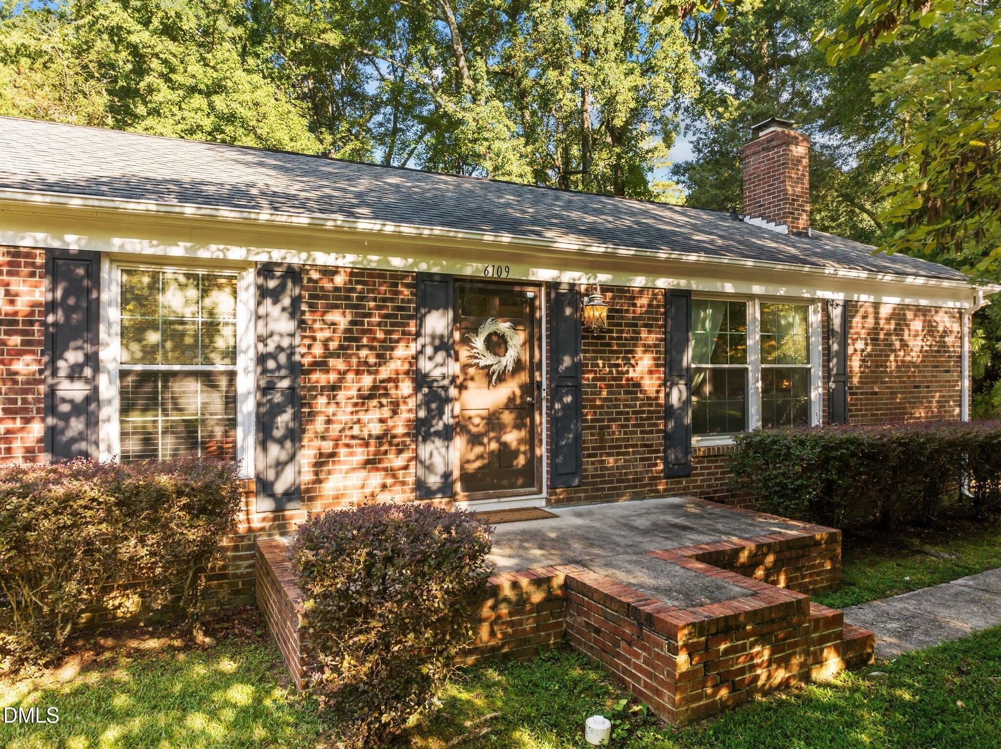 6109 Whittier Drive – photo 2