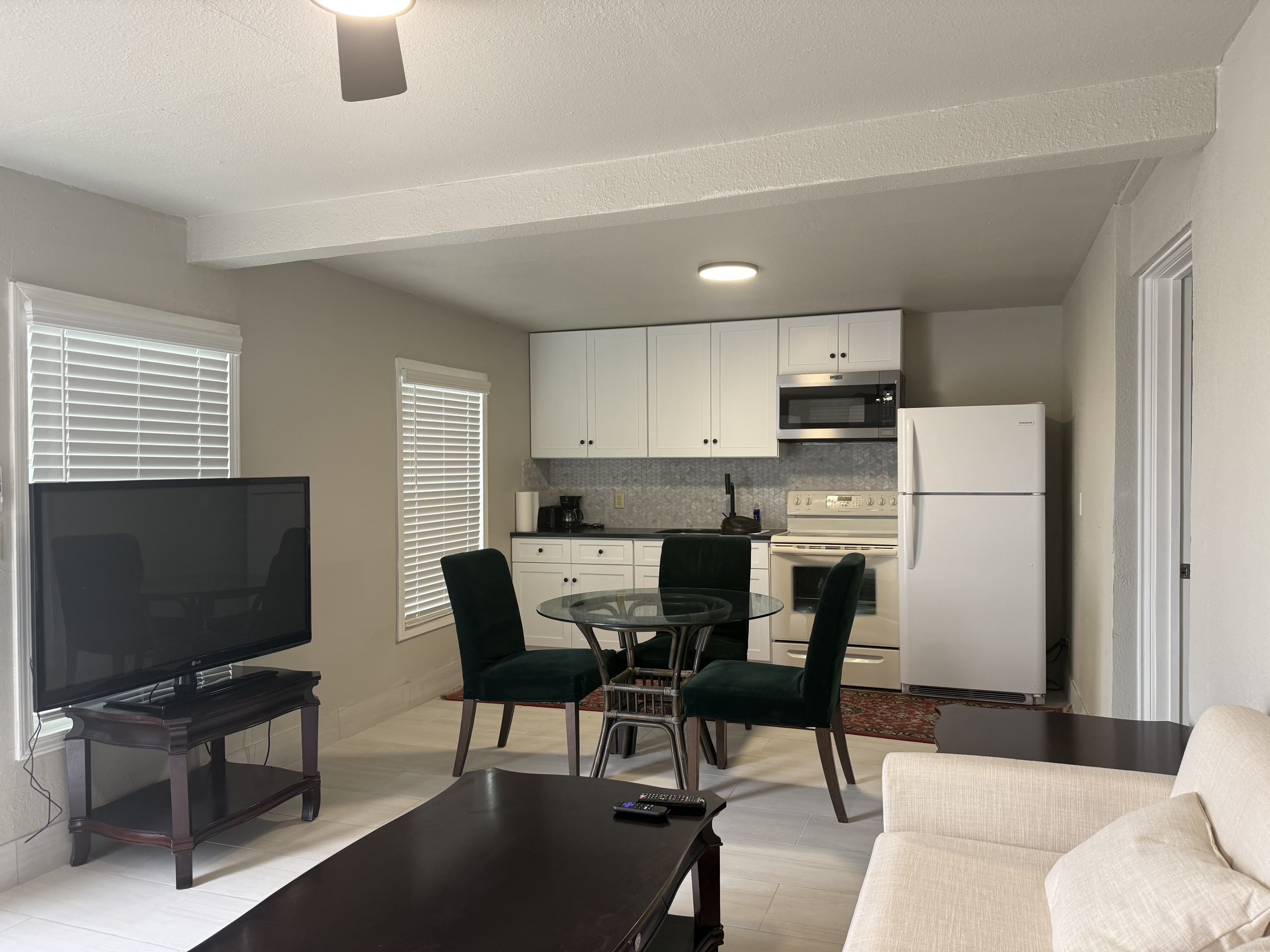 3100 Thomas Avenue – photo 2