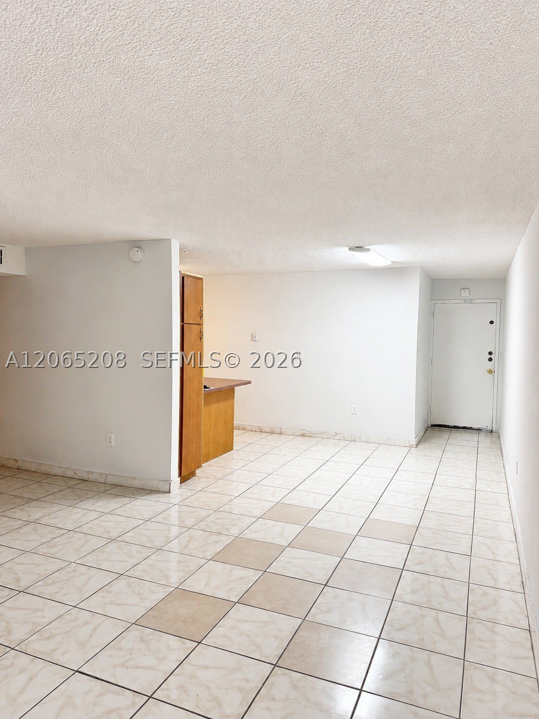555 NE 123rd St – photo 3