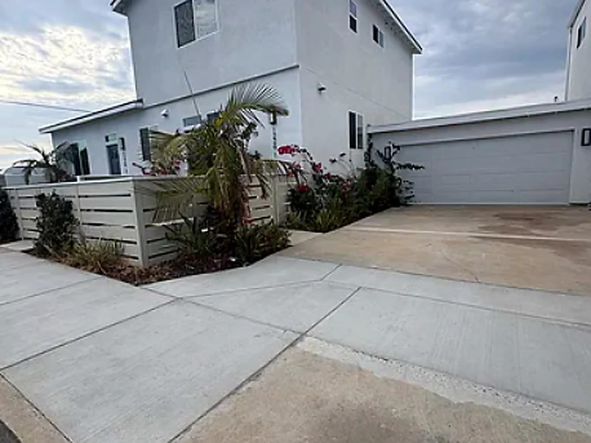 1226 Fern Ave – photo 2