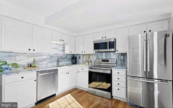 3130 BARNARD Court – photo 5