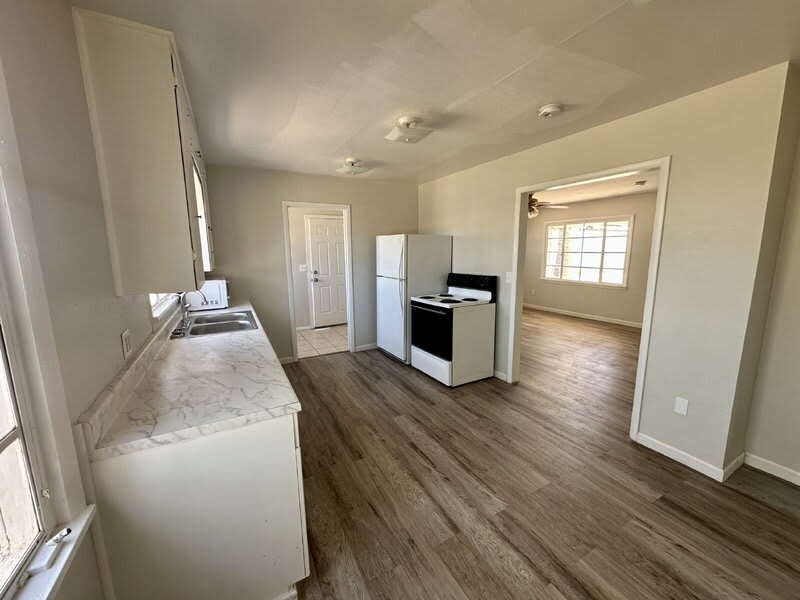 544 N 7th Pl – photo 5