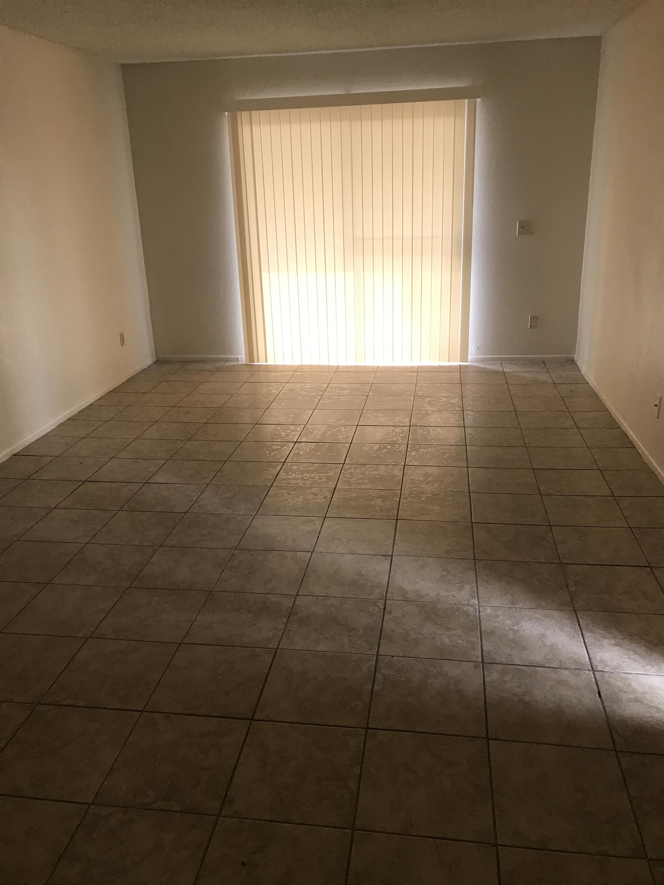 2807 East Marconi Avenue – photo 1