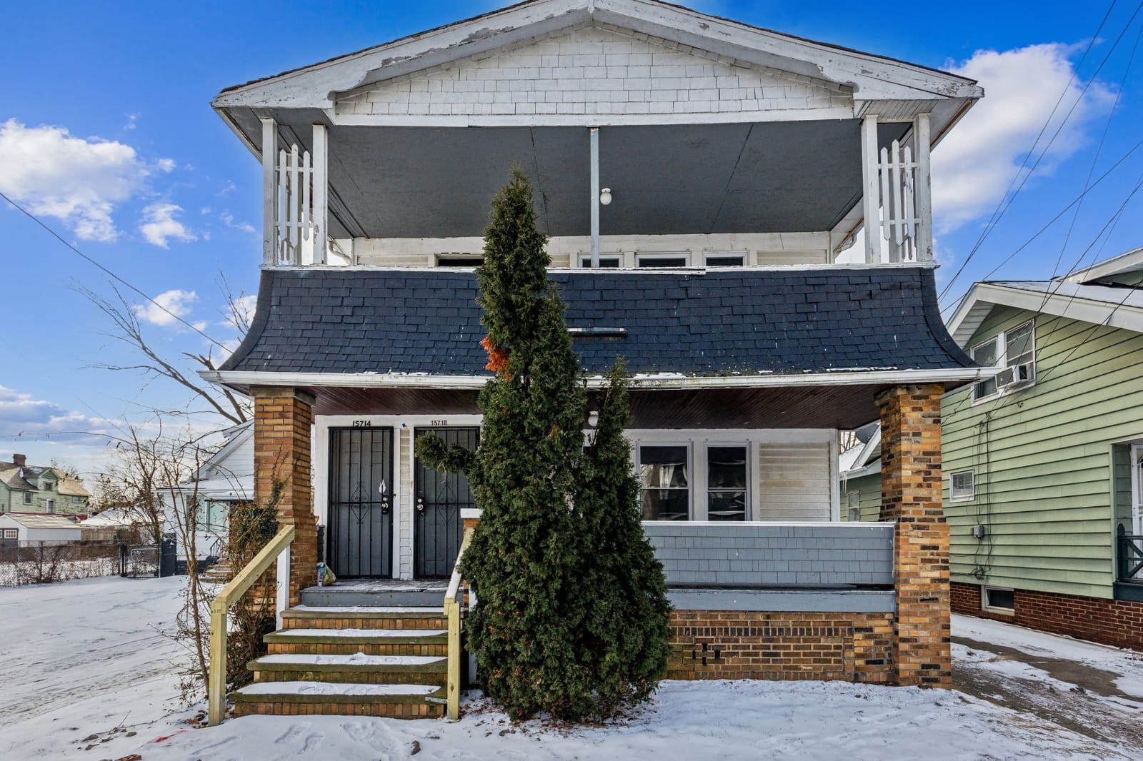 15714 Corsica Avenue – photo 1