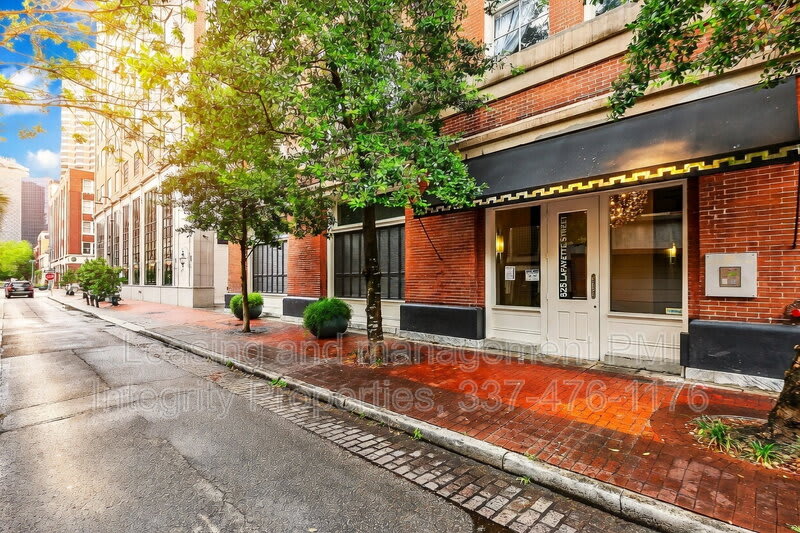 825 Lafayette Street – photo 1