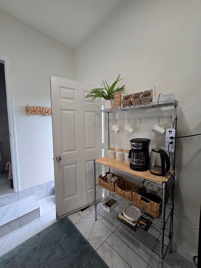 Fully Furnished Studio Near Hammond Trail In Mckinleyville – photo 3